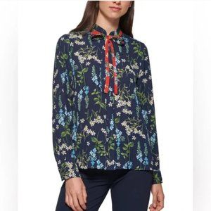 Brand New Beautiful Tommy Hilfiger Floral Pull-On Blouse Shirt